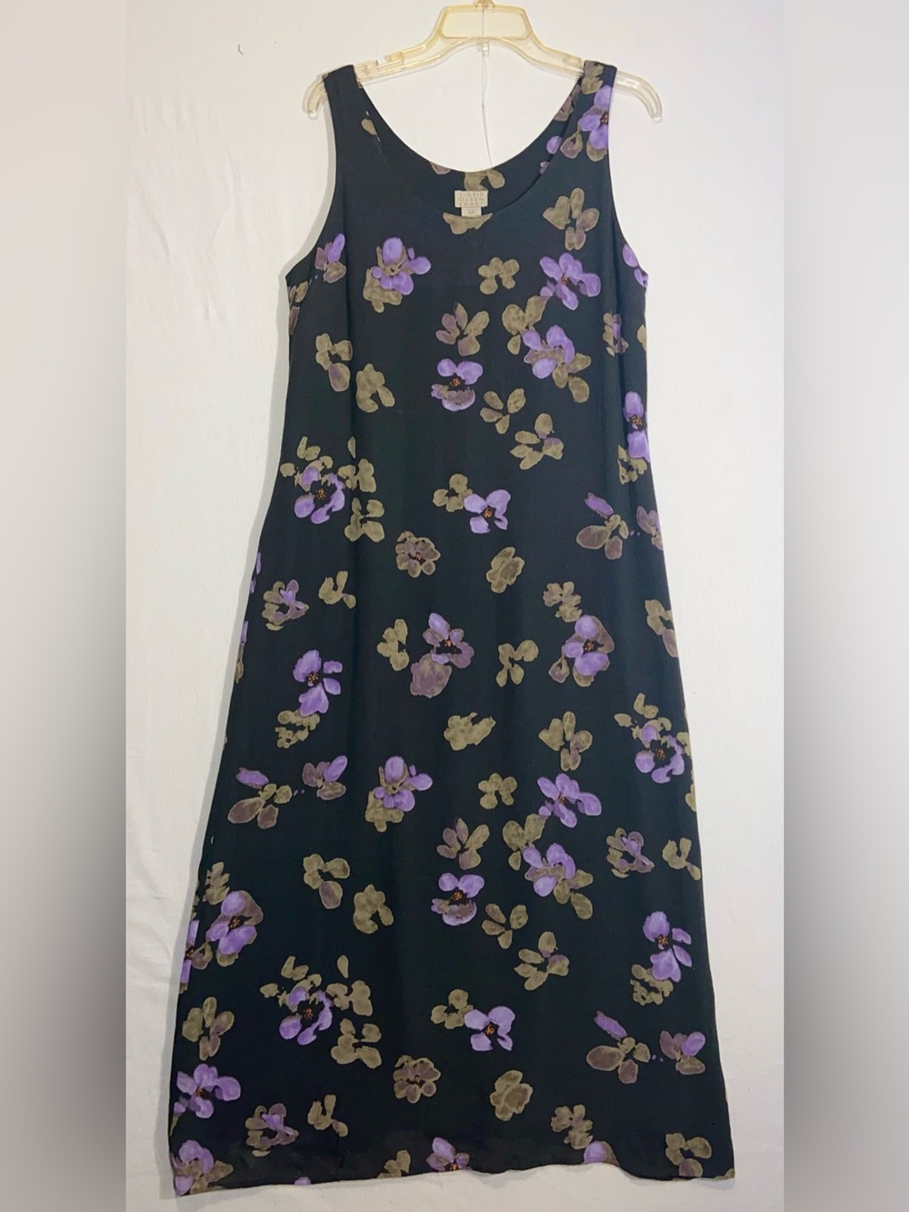 Vintage women’s maxi dress